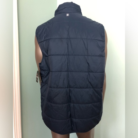 NWT Swiss Tech Vest - Picture 2 of 6